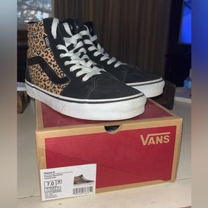 Women’s cheetah high top vans